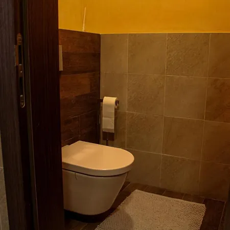 - Edlhof * Братислава