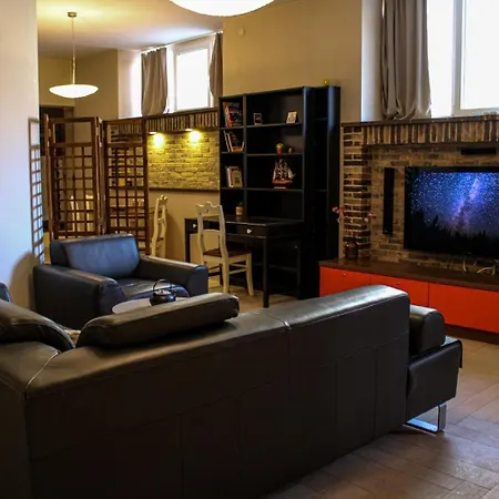 - Edlhof Apartman *